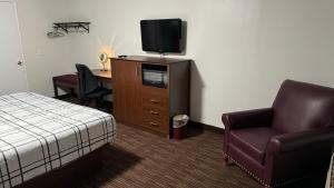 TV a/nebo společenská místnost v ubytování Morgan Inn and Suites Walla Walla