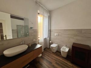 Koupelna v ubytování Corte L'Ovo - Country House 15 minutes from the heart of Verona