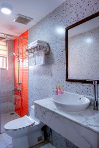 Ένα μπάνιο στο Rova Hotel - Positano Horse Phú Quốc