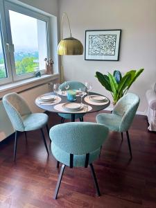 Χώρος καθιστικού στο RAUM2GO - NO2 zentrales 2-Zimmer apartment DESIGN & BLICK