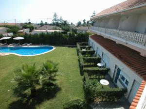 Bazén v ubytování Hotel Crystal Park nebo v jeho okolí