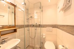 Koupelna v ubytování Hotel Alpensonne