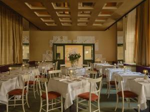 Palazzo Talìa - Small Luxury Hotels of the World 레스토랑 또는 맛집