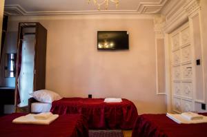 Μια τηλεόραση ή/και κέντρο ψυχαγωγίας στο Apartmani Vivaldi Niš