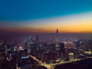 深圳景观或在酒店看到的城市景观