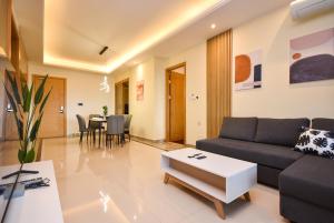 Posezení v ubytování R&F Princess Cove by Nest Home at Johor Bahru