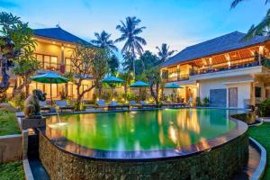 Kolam renang di atau dekat dengan Zyandru 1 BR Deluxe Garden View ZN175