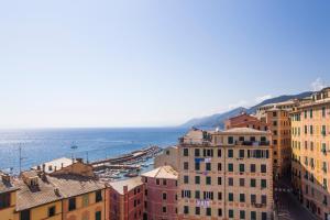 a view of the city of dubrovnik from above at CasaViva - Elegant Seaview Studio in Camogli in Camogli
