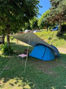 Vonkajšia záhrada v ubytovaní Camping Sérendipité