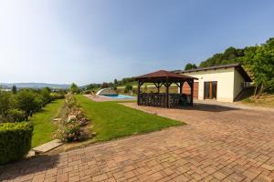 Πισίνα στο ή κοντά στο Luxury 10-bed villa with view pool playground