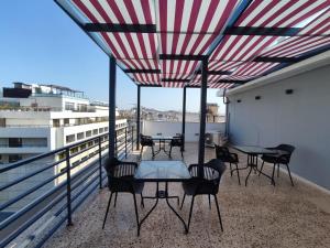 Balkón alebo terasa v ubytovaní Voda Luxury Residence Penthouse #602 - Acropolis View Rooftop