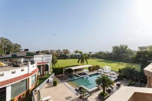 Bazén v ubytování Spara Boutique Resort nebo v jeho okolí