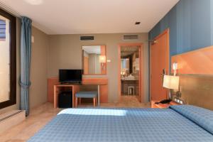 โทรทัศน์และ/หรือระบบความบันเทิงของ Hotel del Mar