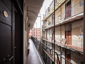 ローマにあるSabelli Nightlife Apartment-LA SAPIENZA-TERMINI STATIONのギャラリーの写真