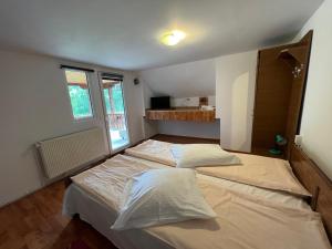 Gallery image of Casa Petruta Dambovicioara in Podu Dîmboviţei