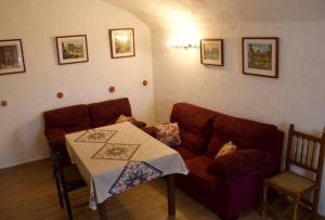 Posezení v ubytování RentitSpain El Rincón, Casa Cueva en Guadix