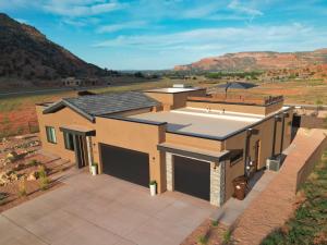 別荘から撮影された、または一般的な山の景色