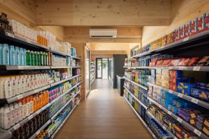 Ein Supermarkt oder andere Läden im Aparthotel oder in der Nähe