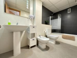 Kúpeľňa v ubytovaní Apartamentos Vernia 4-15