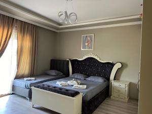 Imagen de la galería de xhaka hotel, en Široka 6 fotos más