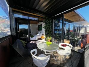 Χώρος καθιστικού στο Studio with a View