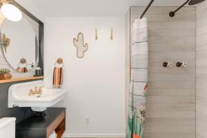 Un baño de Stargazing - Cowboy Pool - Spa - Firepit - Views - Hike 37 fotos más