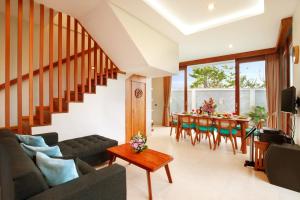 Гостиная зона в Villa Rafaela 2BR Nusa Dua By Bali Asia Villa