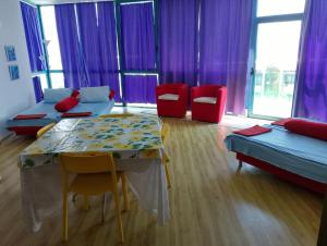Kép 405 ul Rakovina,entrance E, 4 floor szállásáról Primorszkóban a galériában