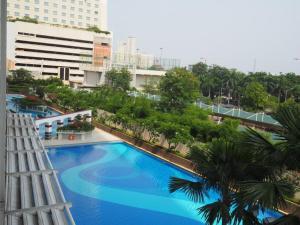 ジャカルタにあるLuxury 2BR Summit Apt with Pool, Gym, WiFiのギャラリーの写真