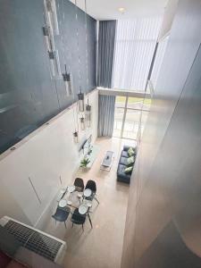 ジャカルタにあるLuxury 2BR Summit Apt with Pool, Gym, WiFiのギャラリーの写真