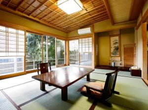 Φωτογραφία από το άλμπουμ του Ryoutei Ryokan Takechiyo Kirishima Bettei σε Kirishima