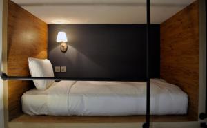 Katil atau katil-katil dalam bilik di NK Hostel