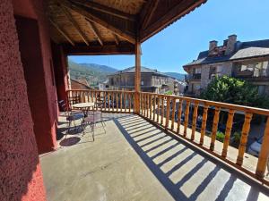 A balcony or terrace at Spacious apartment in Bellver de Cerdanya 150 m² with balcony