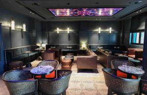 Posezení v ubytování Hilton Melbourne Little Queen Street