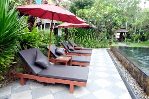 Vimarn Kaew Village and Resort内部或周边的泳池