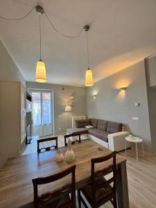 Χώρος καθιστικού στο Aurora Apartment