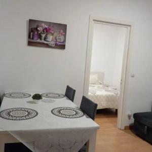 En eller flere senge i et værelse på Plaza España RIO