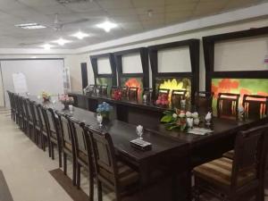 Εστιατόριο ή άλλο μέρος για φαγητό στο Hotel Grace Inn Multan