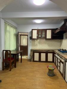 Kuchyň nebo kuchyňský kout v ubytování Om Tara Guest House Pvt Ltd + 32 fotografií