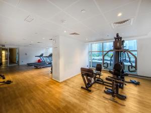 Fitness centrum a/nebo fitness zařízení v ubytování Cozy Studio in Arch Tower JLT