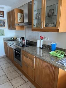 Kuchyň nebo kuchyňský kout v ubytování Jane de Cannes