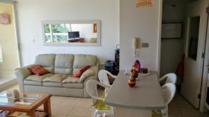 Posezení v ubytování Algarrobo Apartment