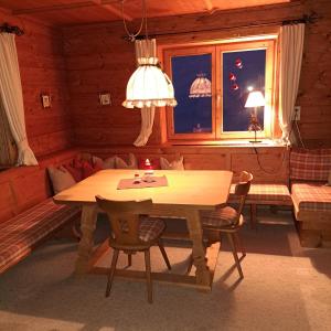 Posezení v ubytování Ferienwohnung Schatzhof