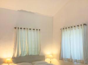 Φωτογραφία από το άλμπουμ του White Studio in the woods σε Old Goa