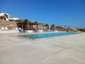 Bazén v ubytování The Blue of Mykonos nebo v jeho okolí