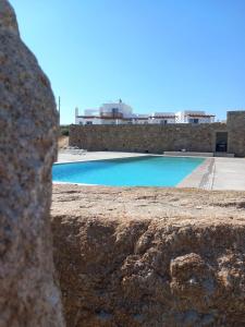 Bazén v ubytování The Blue of Mykonos nebo v jeho okolí
