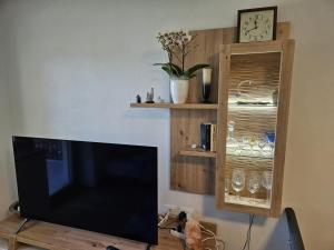 TV a/nebo společenská místnost v ubytování Apartment Judith Truden