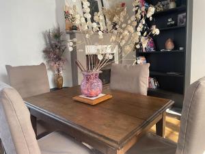 Billede fra billedgalleriet på Charmante maison, cœur de bourg i Bazouges-la-Pérouse + 13 billeder