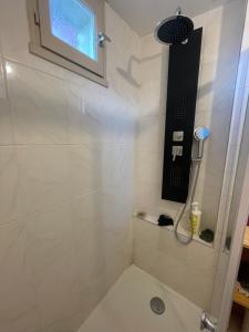 Ένα μπάνιο στο Charmante maison, cœur de bourg +13 φωτογραφίες