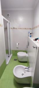 Et badeværelse på GARDEN RESORT ELA Umag